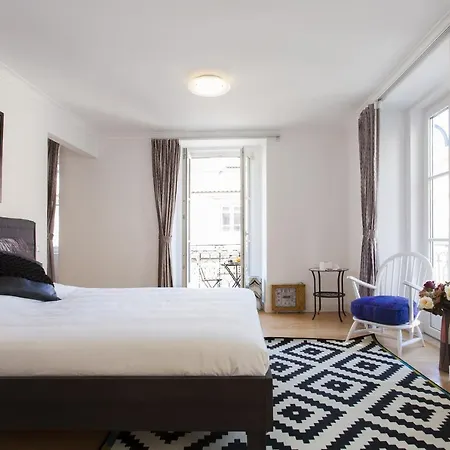 Santa Justa Suites By Homing Apartment Lissabon